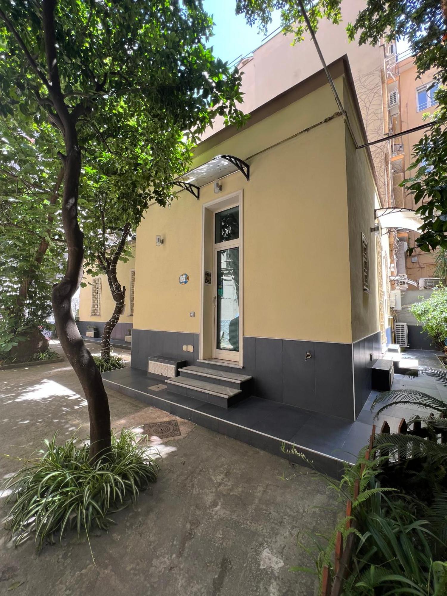 Couette-café Wanda Naples